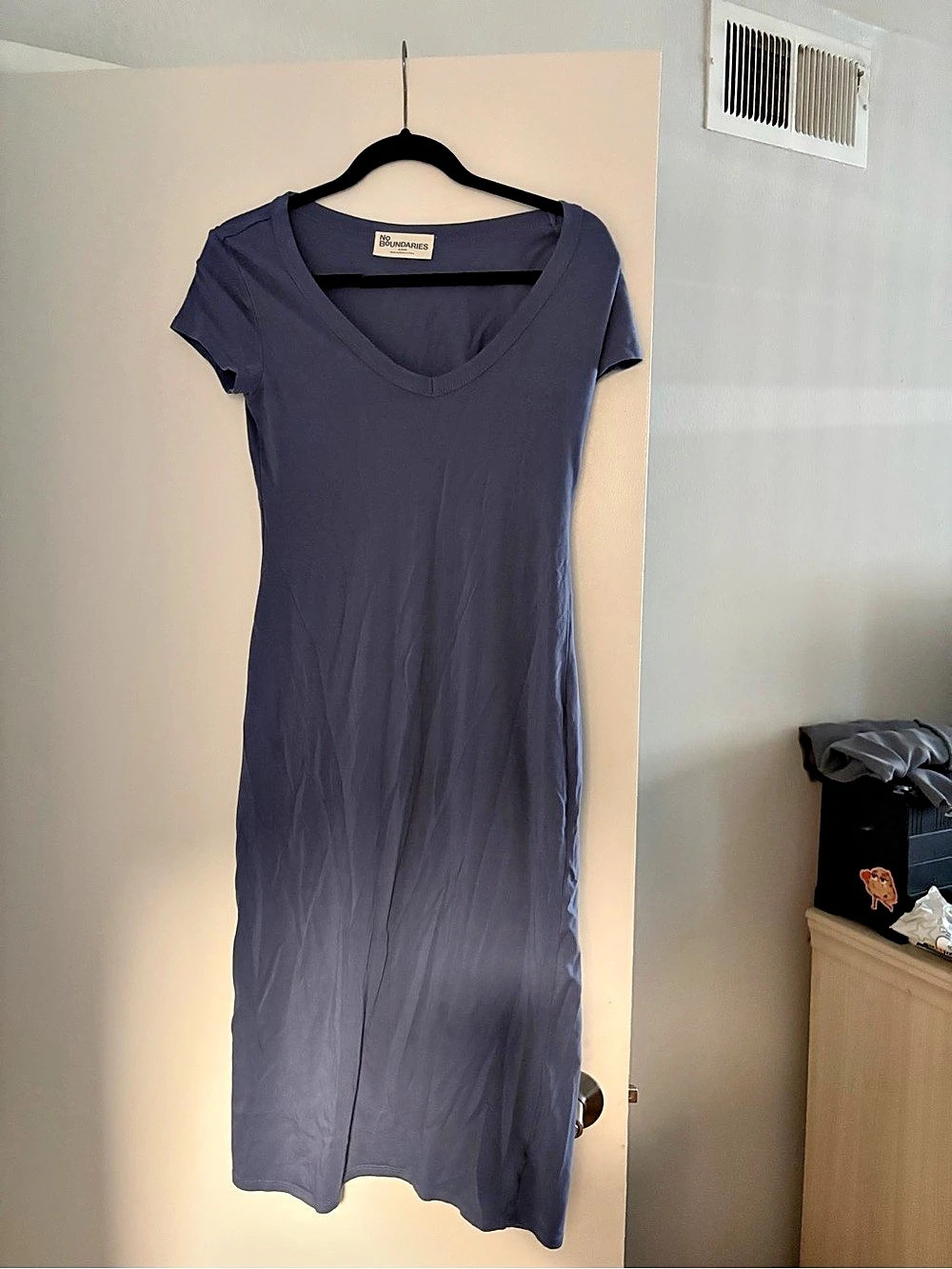 V-Neck Midi Dress in blue Like New